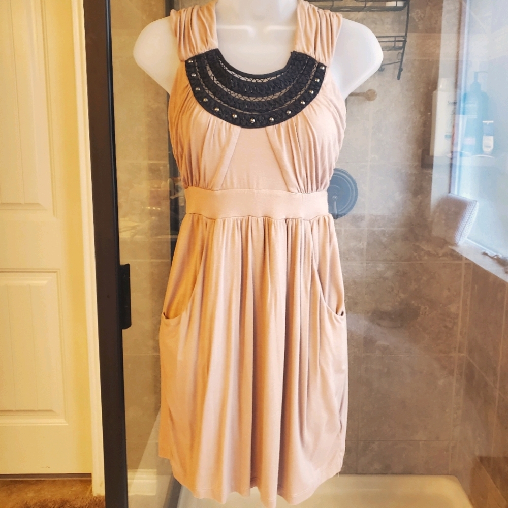 2b bebe Nude Dress with Pockets